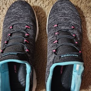Skechers sneakers